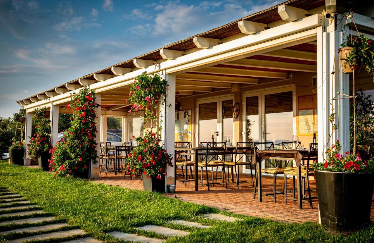 Podere N.8 Bio Casale Maremma Альберезе Экстерьер фото